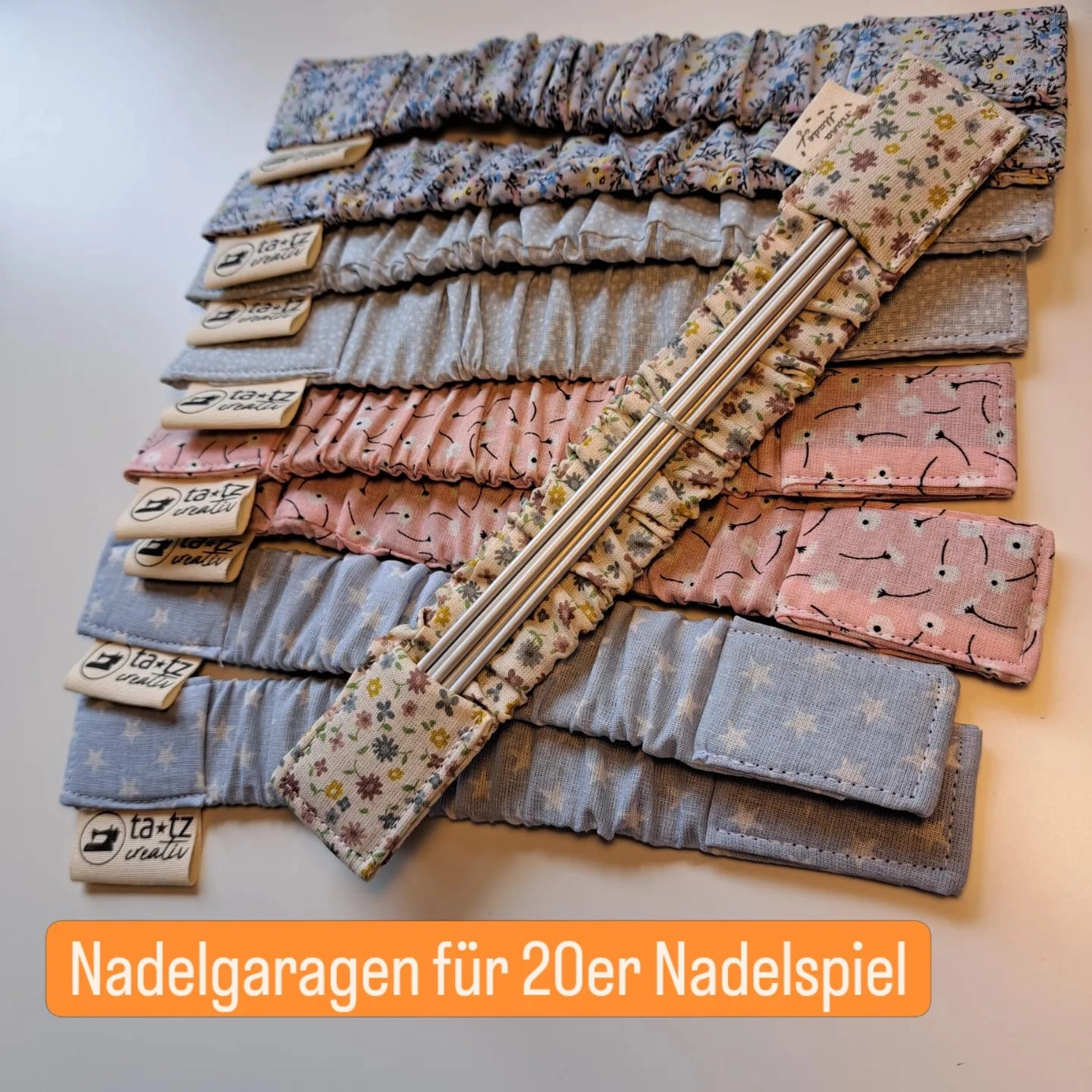 ta.tz creativ, der Schriftzug „HAPPY CAMPER“ und ein Camper-genähtes Kissen