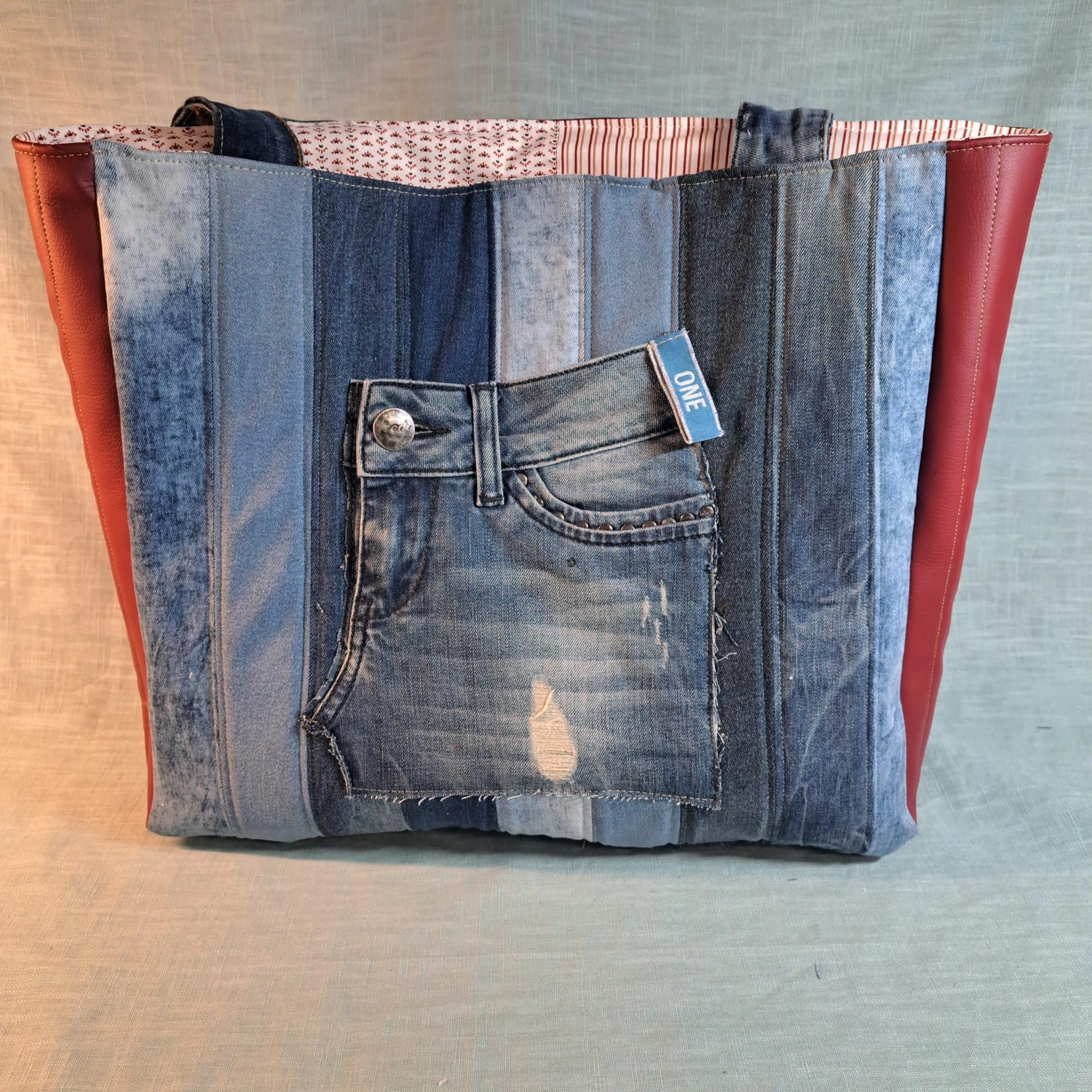 ta.tz creativ, Wohnmobil auf eine Tasche gestickt