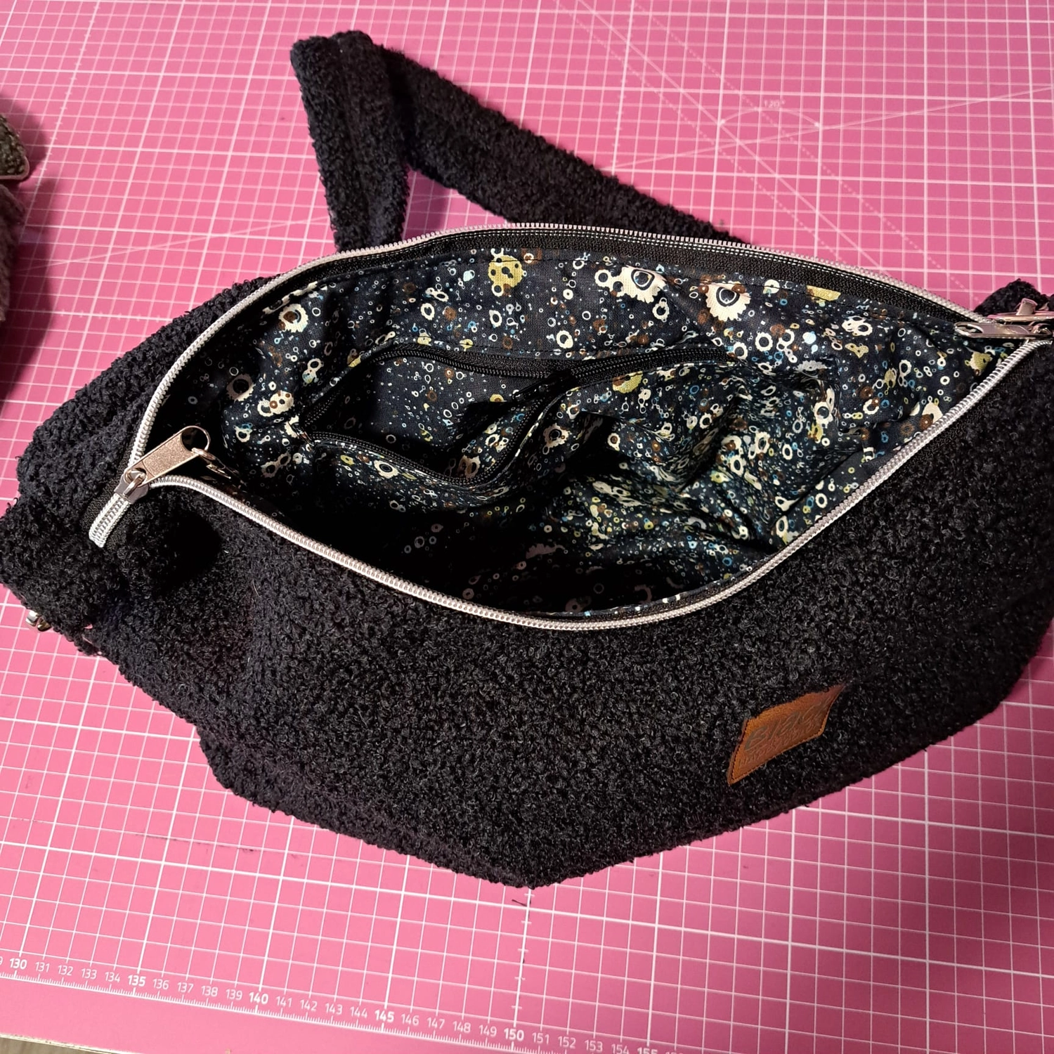 ta.tz creativ, Wohnmobil auf eine Tasche gestickt