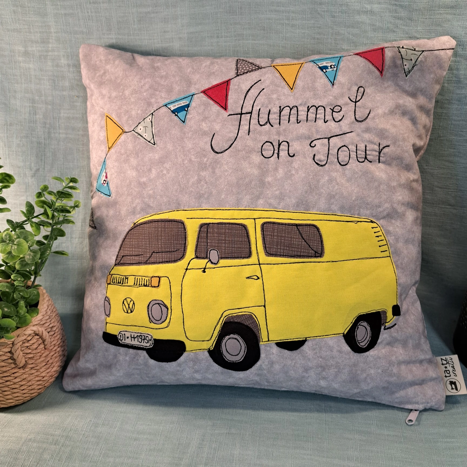 ta.tz creativ, Wohnmobil auf eine Tasche gestickt